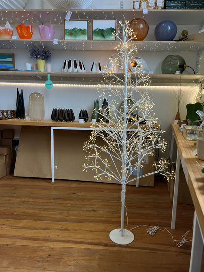 "Frankfurt" Starburst LED Tree - Medium (150cm)