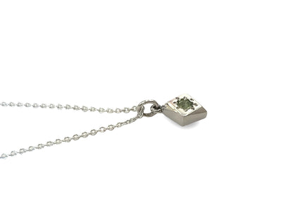 Daisy Cluster Peridot Necklace HH049