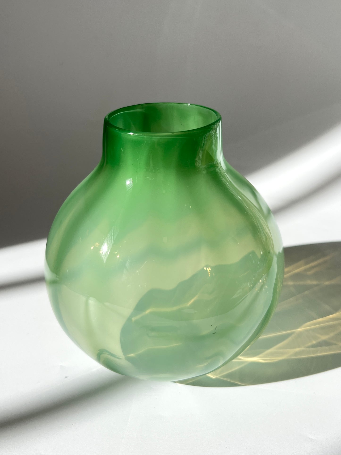 Handblown Glass "Dodici" Vase - British Racing Green