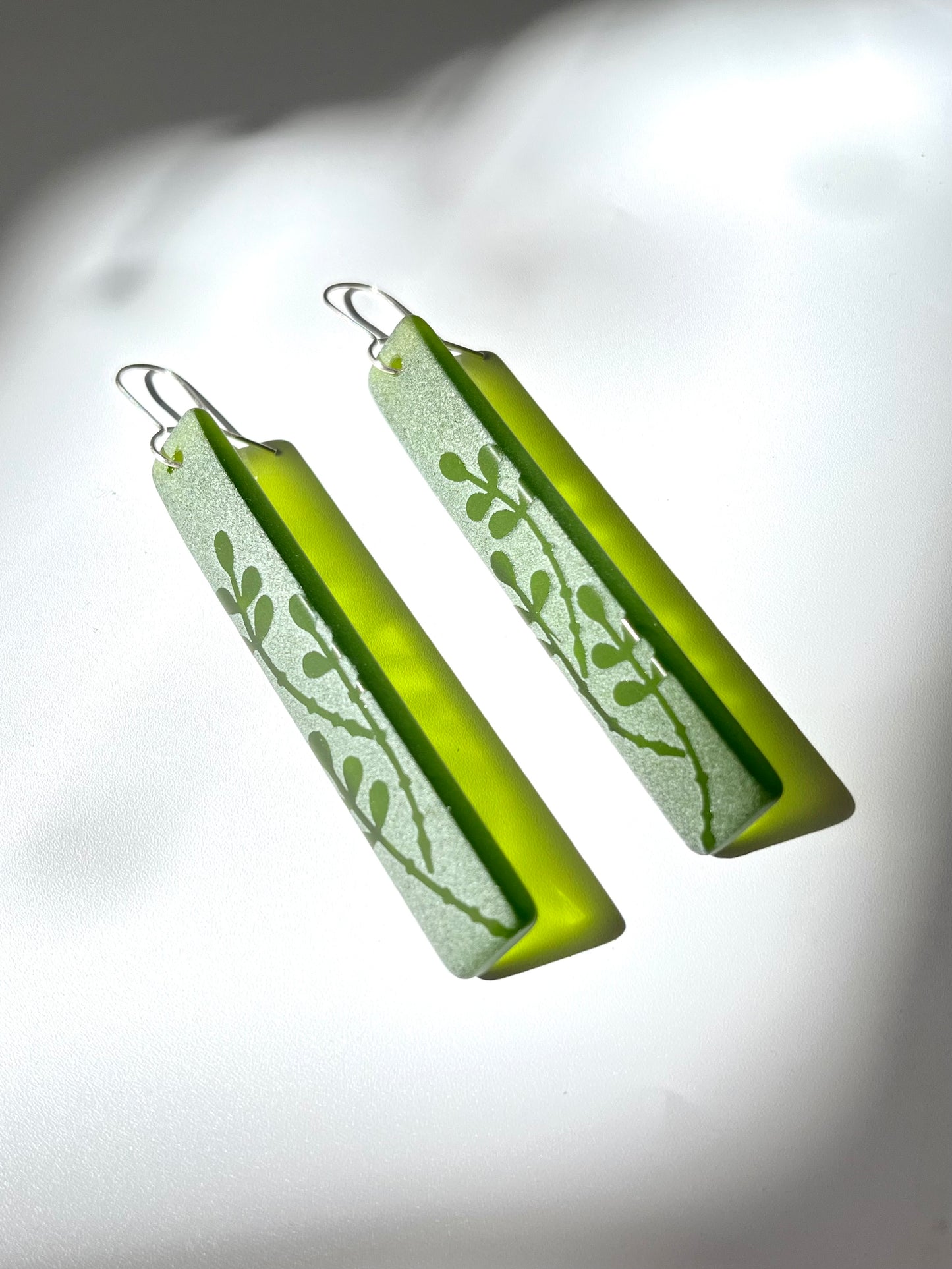 Rātā Vine Drop Earrings - Green