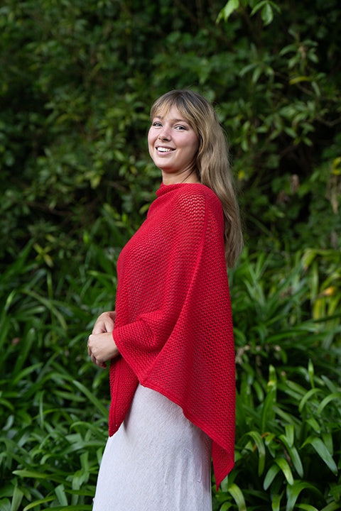 Cotton Merino Mesh Poncho / Cherry Red
