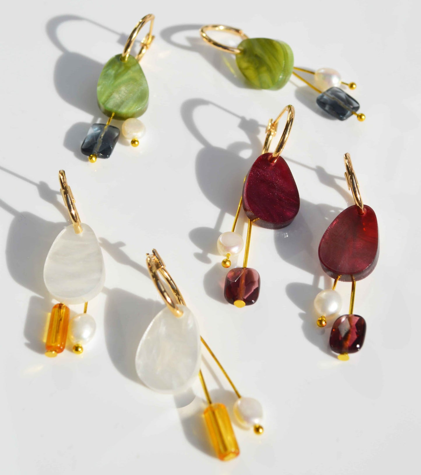 Chloe Earrings - Pearl