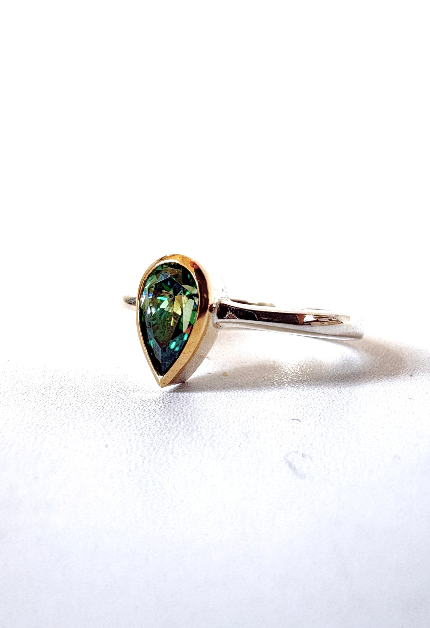 Teardrop Blue-Green Moissanite Ring in 18ct Yellow Gold & Sterling Silver (CI-511)