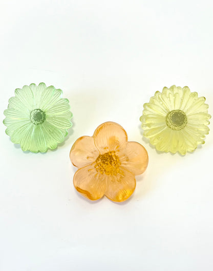 "Garden Path" Cast Glass Flowers Set - "Soft Spring" with Apricot