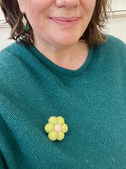 Daisy Flower Felted Wool Brooch - choose colour!
