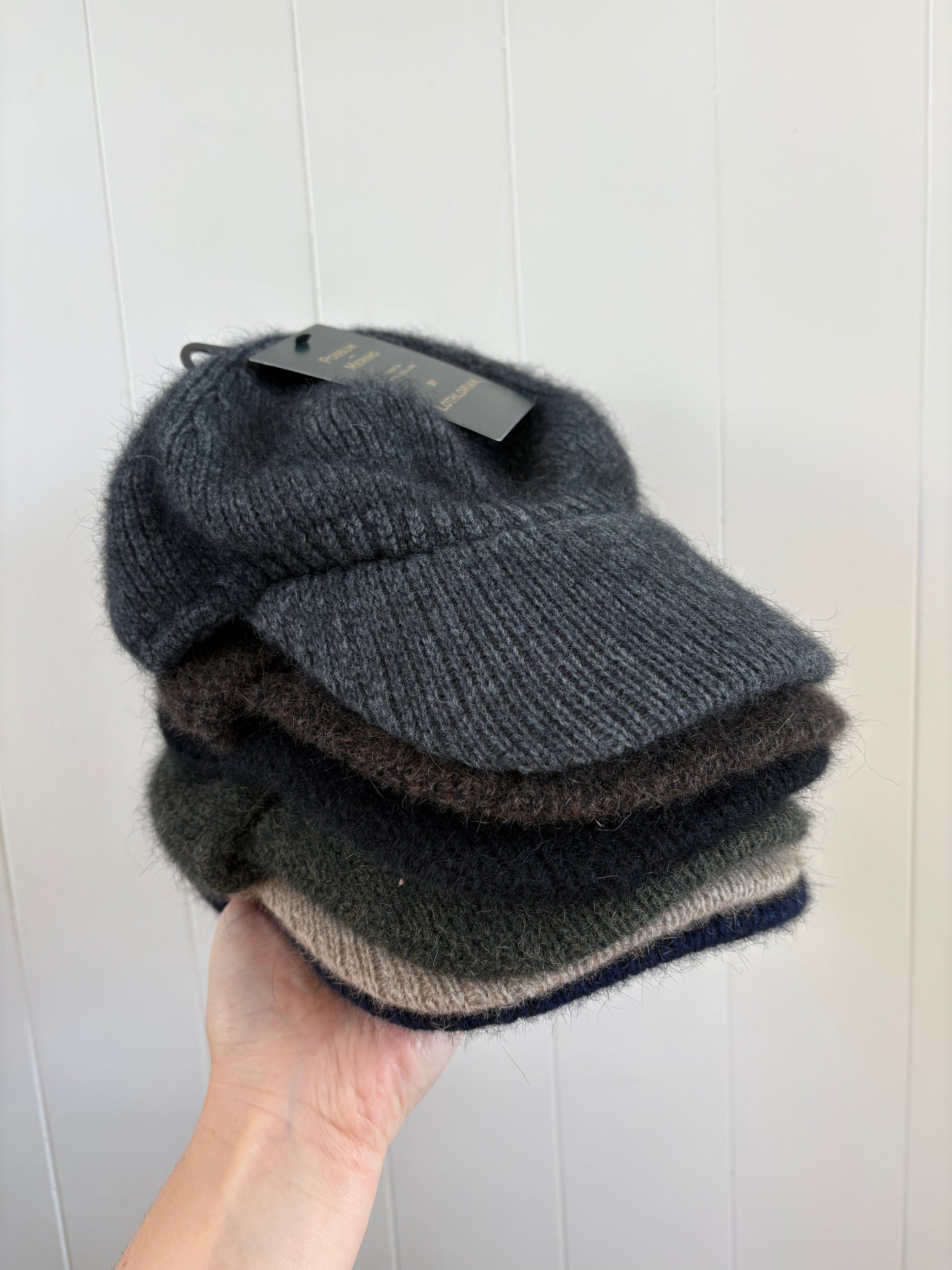 Possum Merino Peak Cap - Black