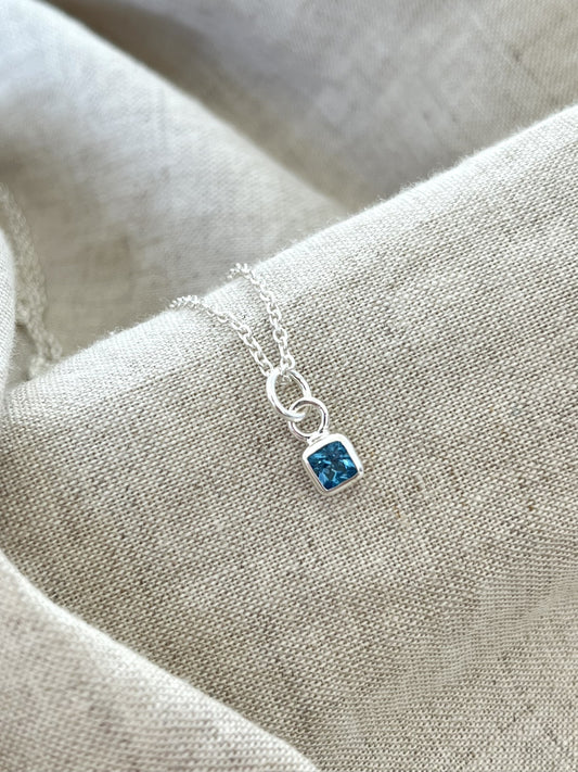 Topaz Gemstone & Silver Necklace - medium blue Topaz