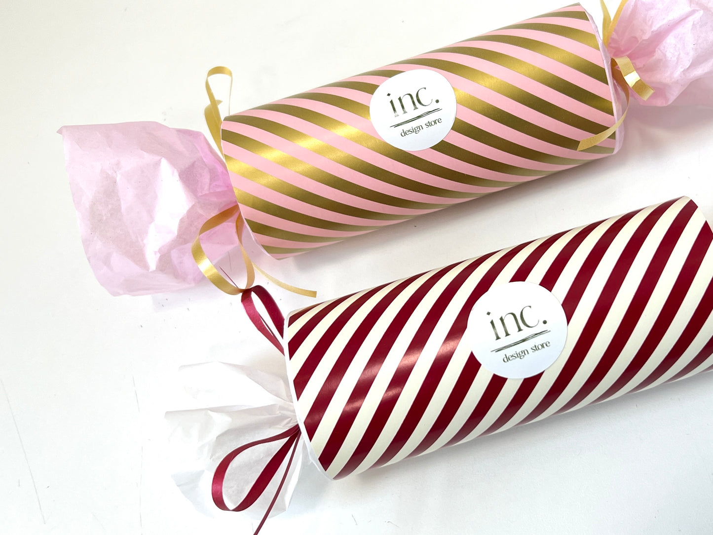 Inc Store Christmas Cracker '25 - red stripes