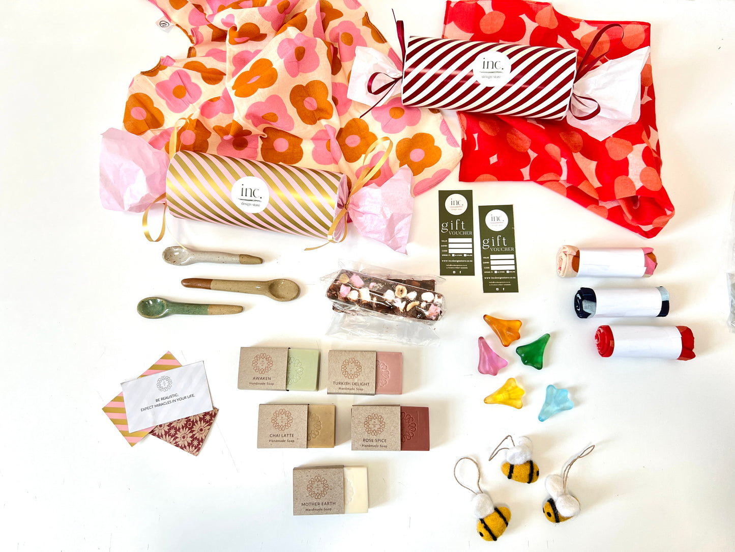 Inc Store Christmas Cracker '25 - red stripes