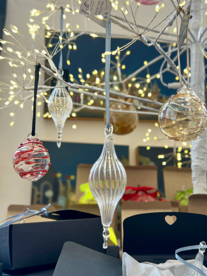 Fluted hand blown clear glass bauble - 2025 Ornament