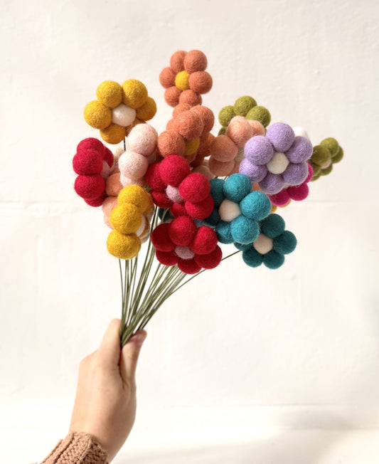 Felted Daisy on a Stick - NZ Felted Wool