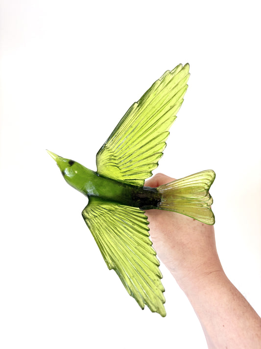 Bellbird / Korimako - Olive - Glass artwork by Luke Jacomb Studio