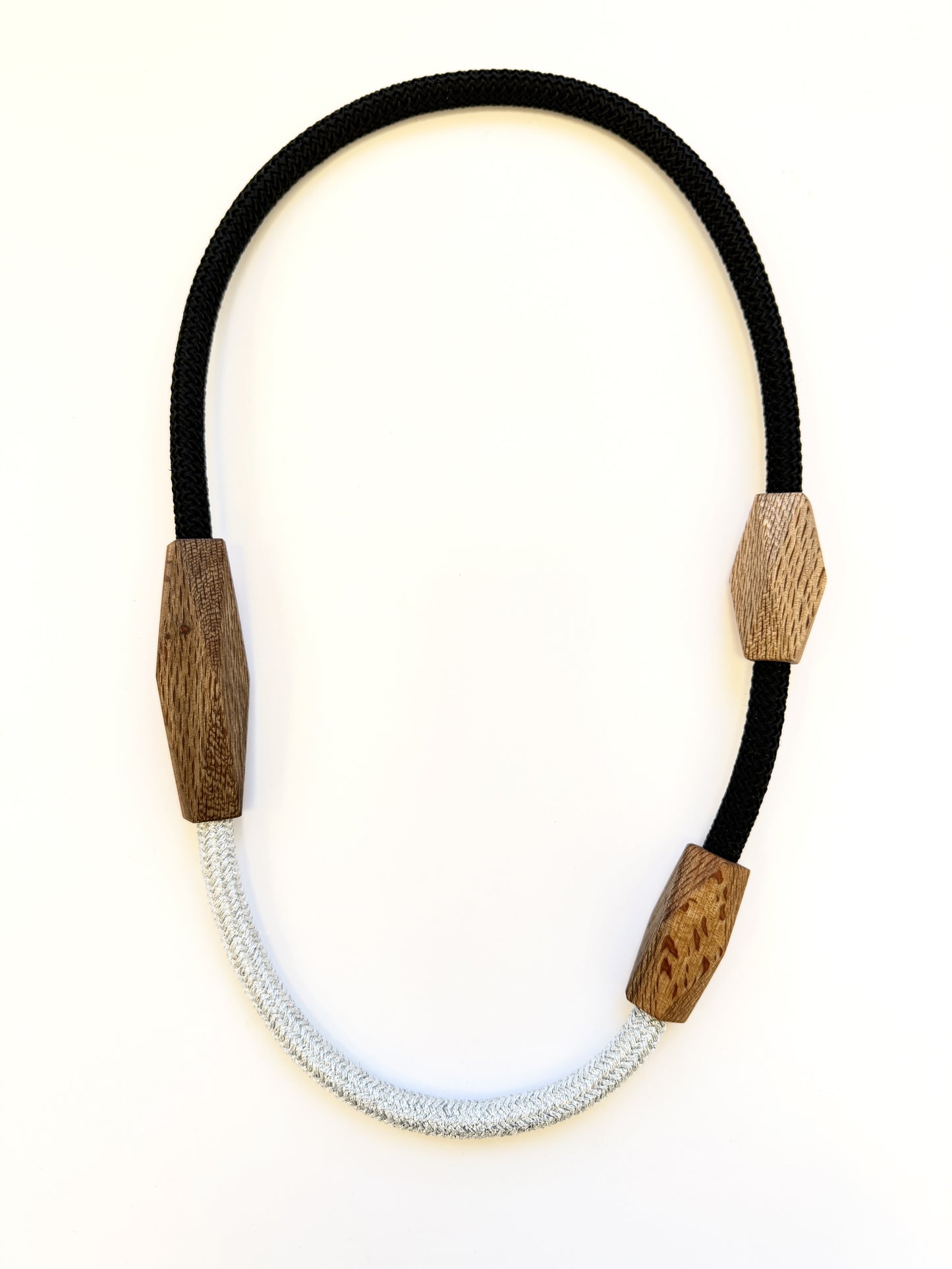 Native Timber Rewarewa Long Chunky Necklace - black, silver