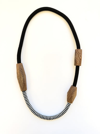 Native Timber Rewarewa Long Chunky Necklace - black and white