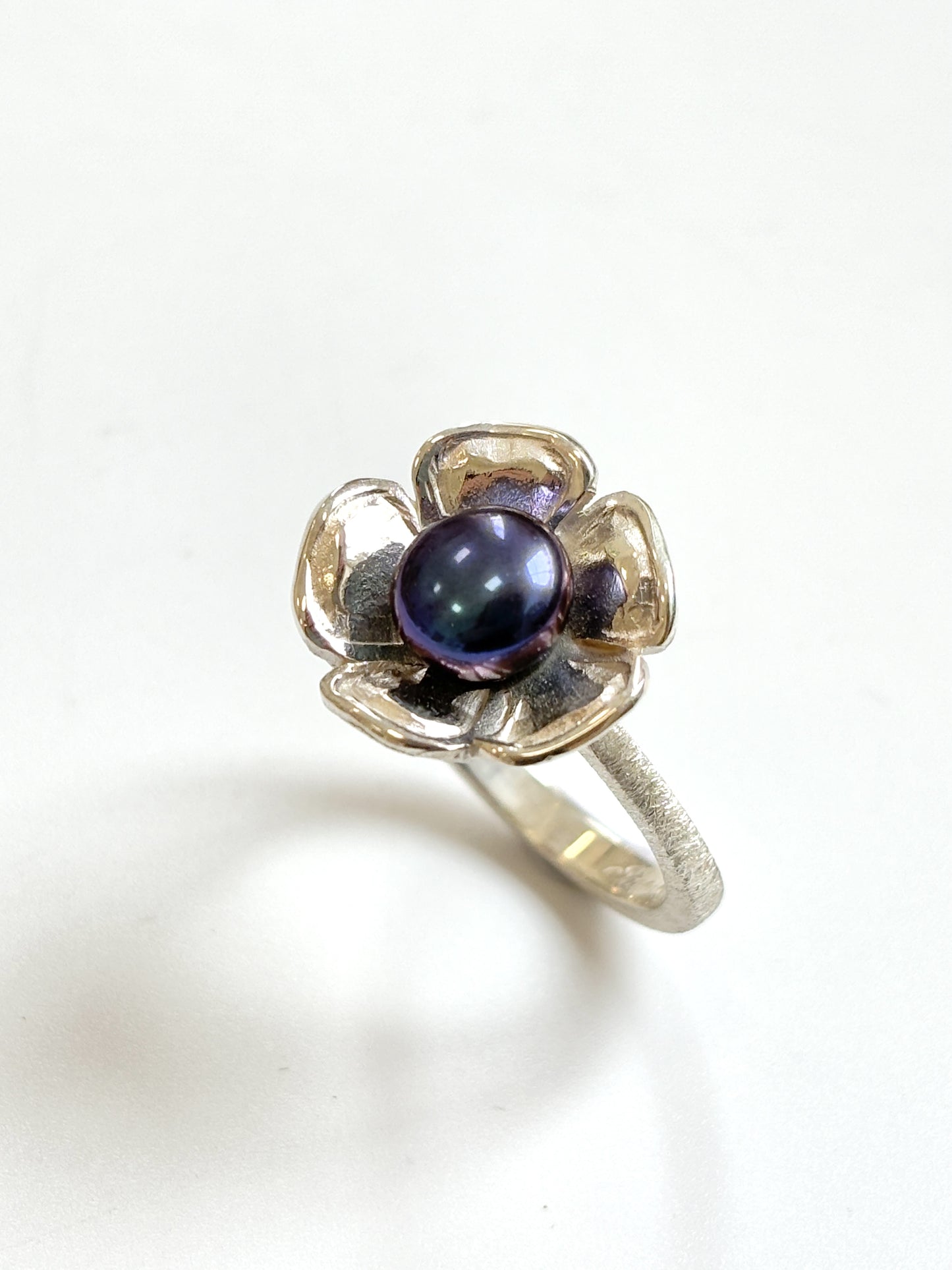 Cultured Black Pearl & Sterling Silver Ring (CI-21)