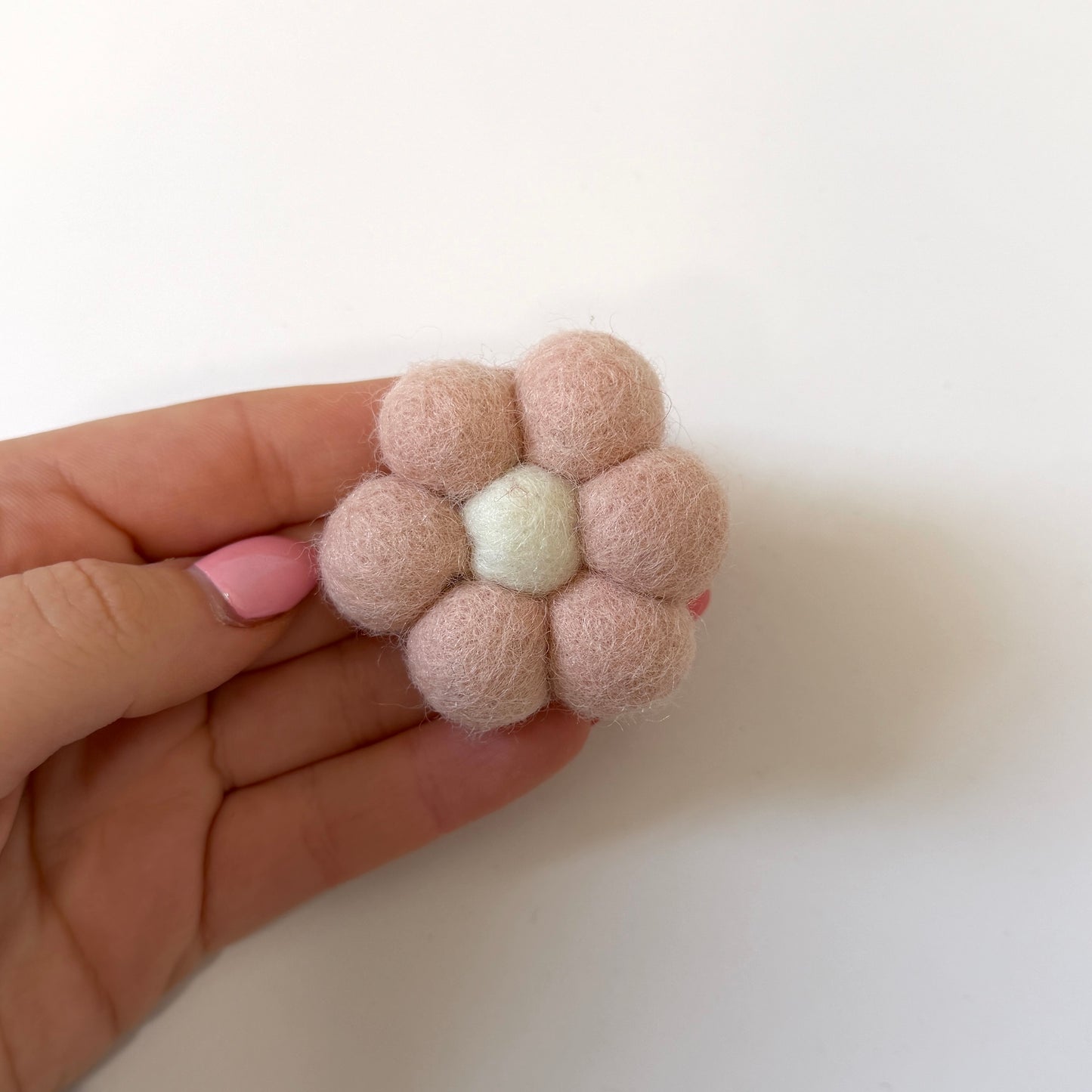 Daisy Flower Felted Wool Brooch - choose colour!