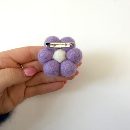 Daisy Flower Felted Wool Brooch - choose colour!