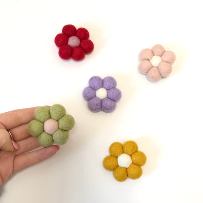 Daisy Flower Felted Wool Brooch - choose colour!