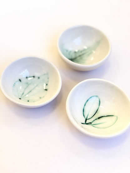 Porcelain Leaf Dish - assorted prints
