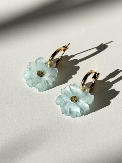 Wildflower Earrings - Ice blue