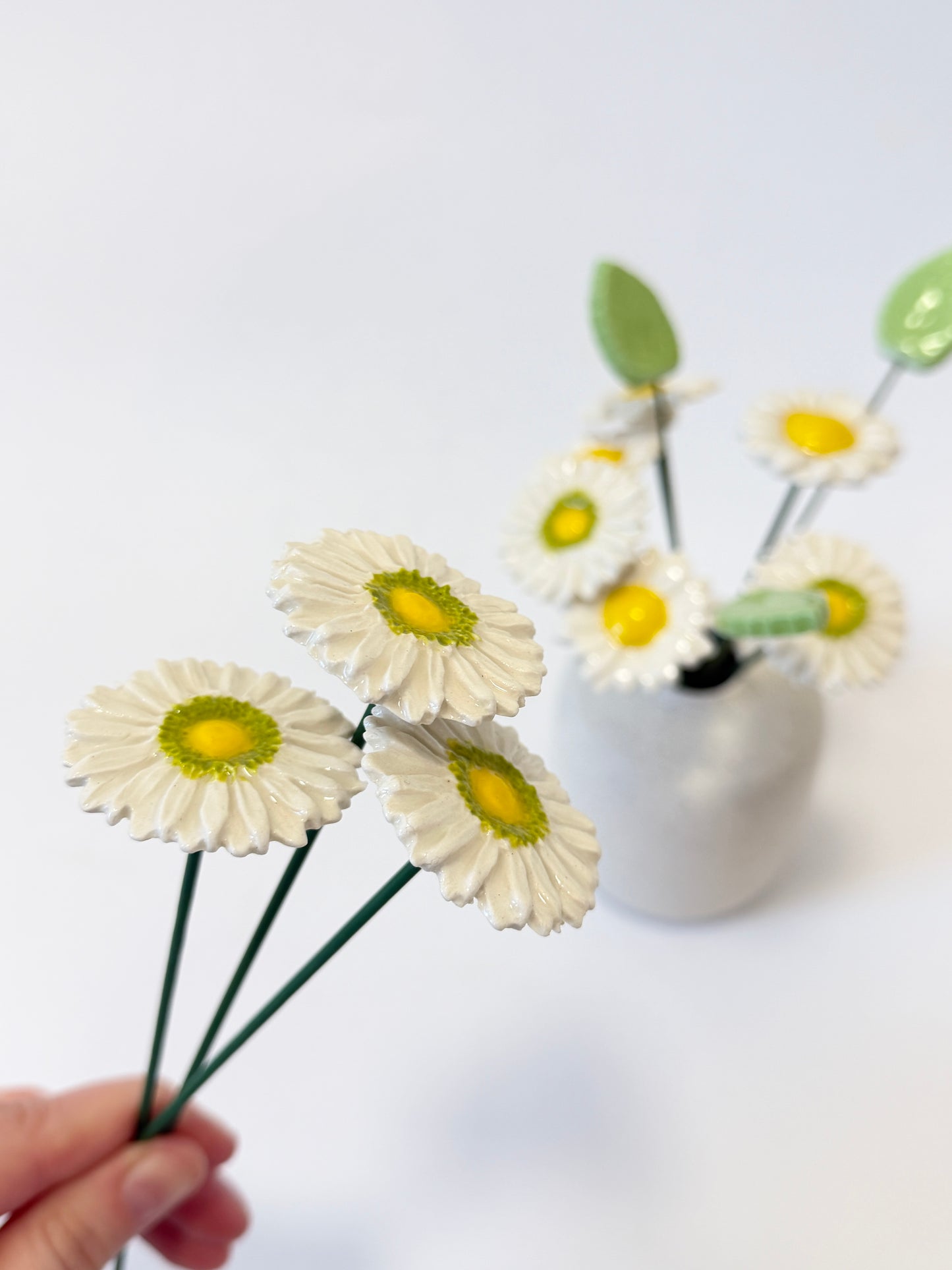 White Marguerite with yellow & green centre - Ceramic Flower
