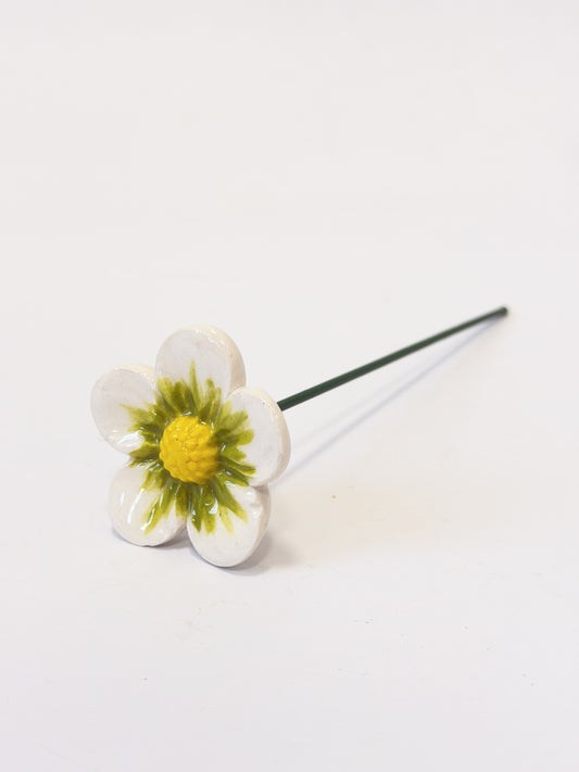 White Zinnia – Ceramic Flower - 5 petals, green/yellow centre