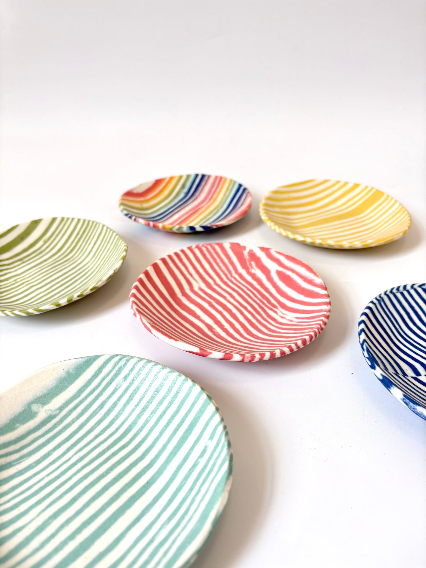 Ceramic Nerikomi Flat Dish - Light Green Stripe