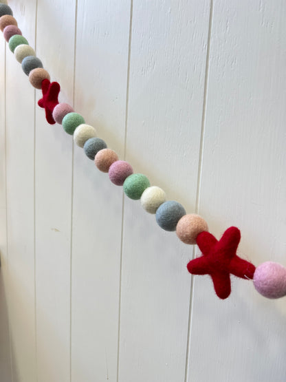 School Holiday Session - make a Pom Pom Garland at inc!