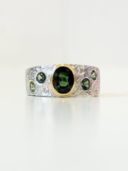 Green Sapphire and Diamond Ring, Stirling Silver with 18ct gold setting (Ci.3)