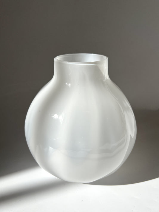 Handblown Glass "Dodici" Vase - White opal