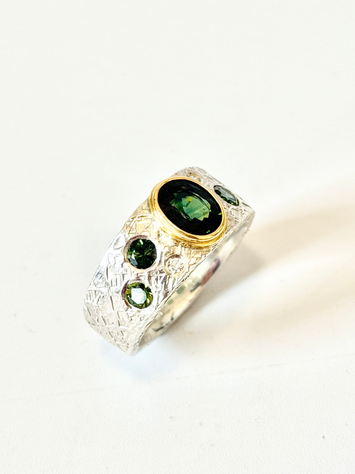 Green Sapphire and Diamond Ring, Stirling Silver with 18ct gold setting (Ci.3)