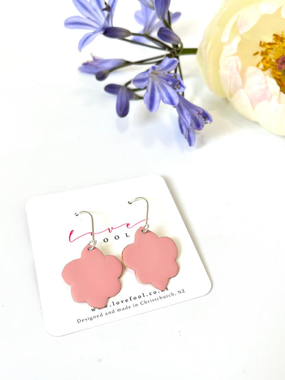 Fleur de Lis Earrings - Light Pink