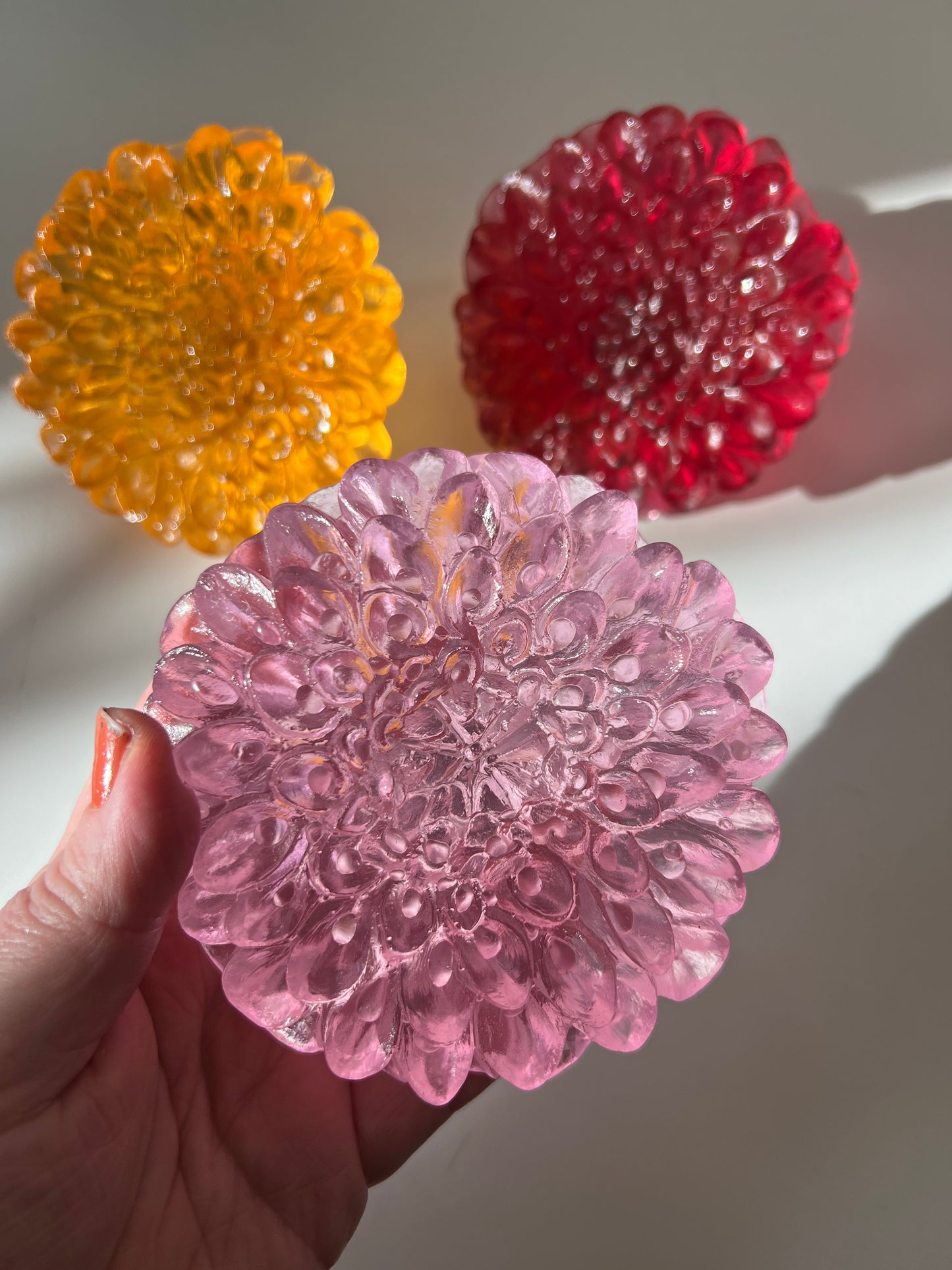 Dahlia in Cast Glass - Pink