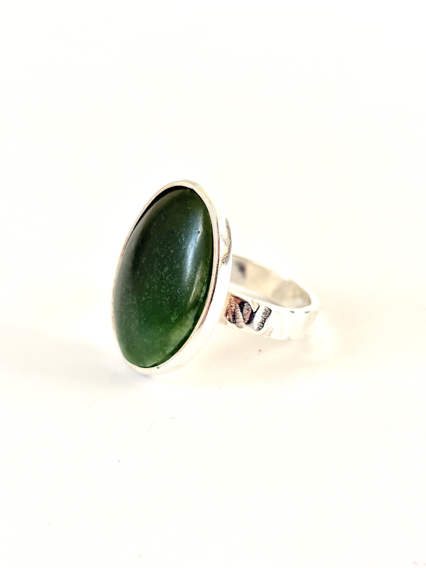 Extra Large Oval Ring with textured band - Jade & Sterling Silver  (RI-OV7)
