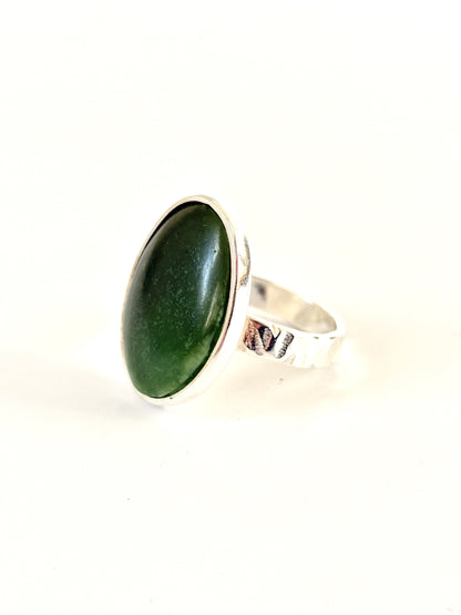 Extra Large Oval Ring with textured band - Jade & Sterling Silver  (RI-OV7)