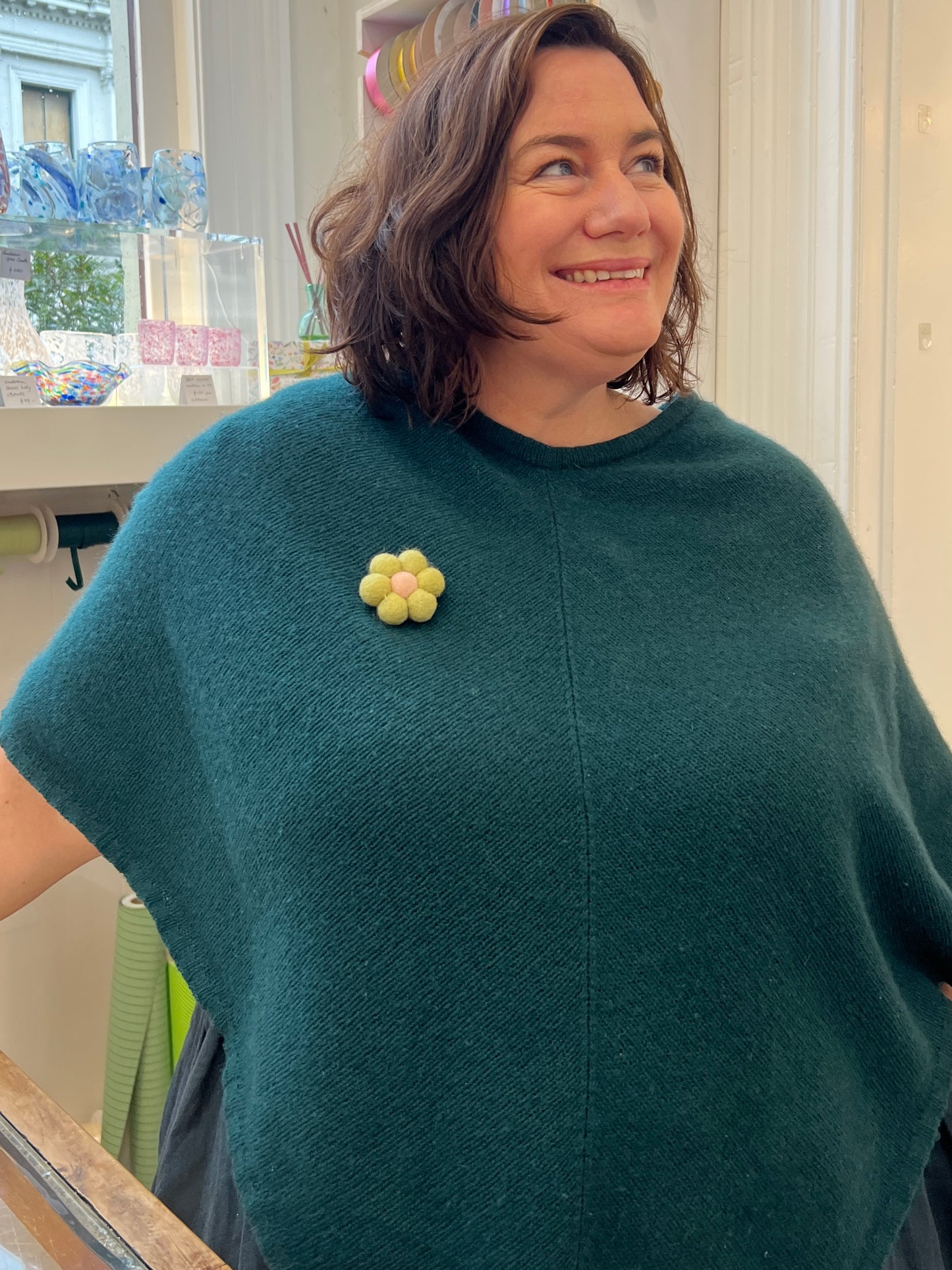 Daisy Flower Felted Wool Brooch - choose colour!