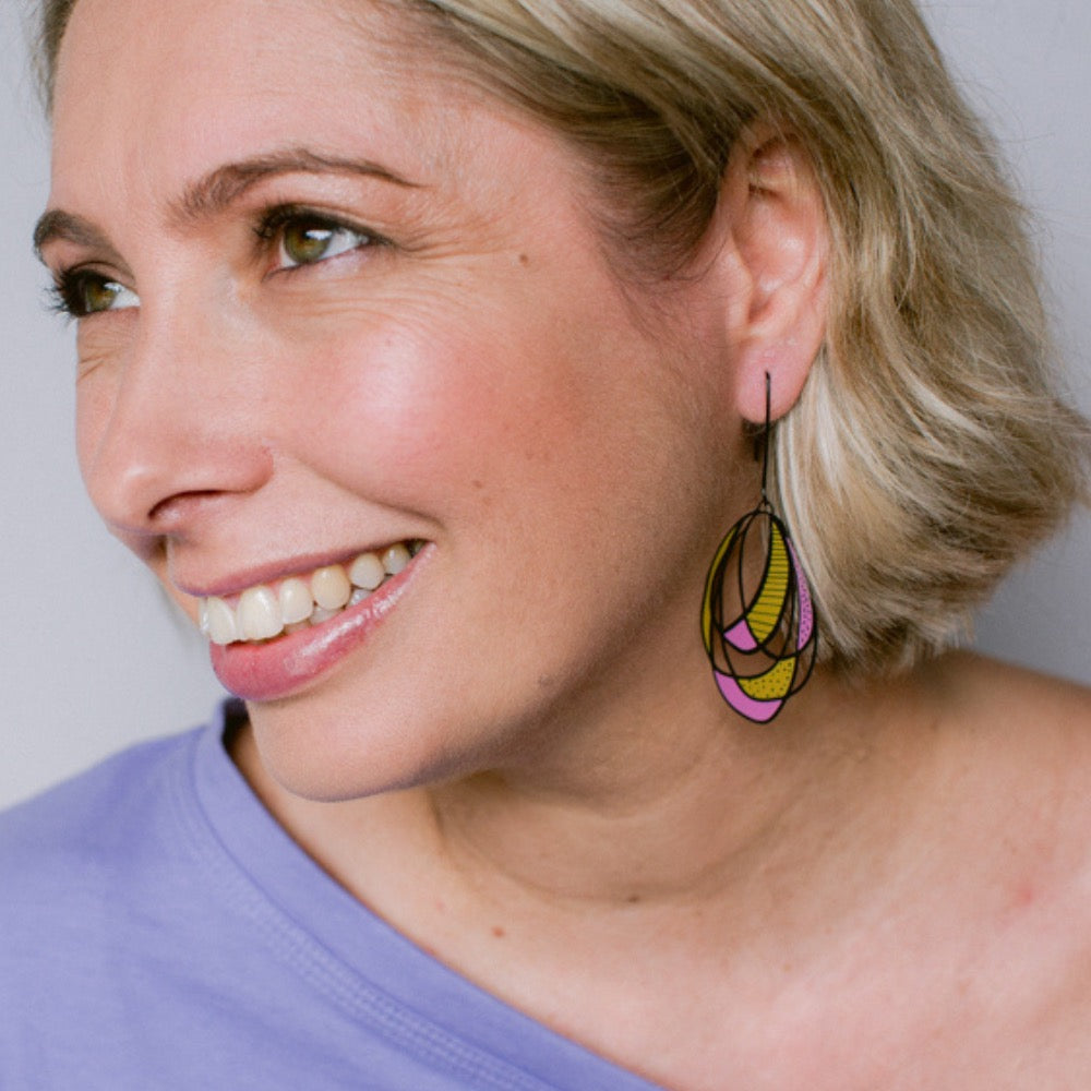 Art School Drop Out earrings in Pink and orange