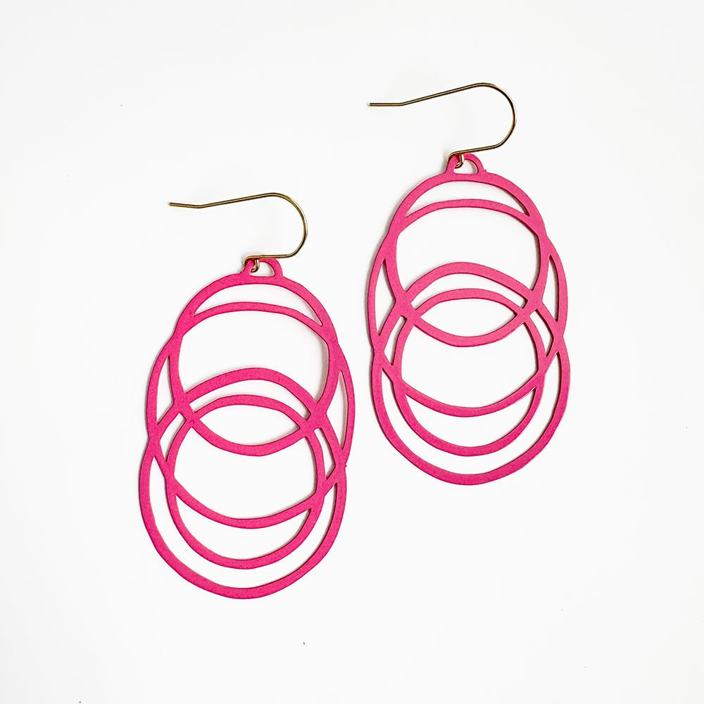 Hula Hoop earrings in Pink