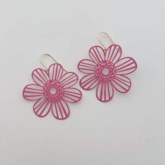 Midi Flower Earrings in Pink