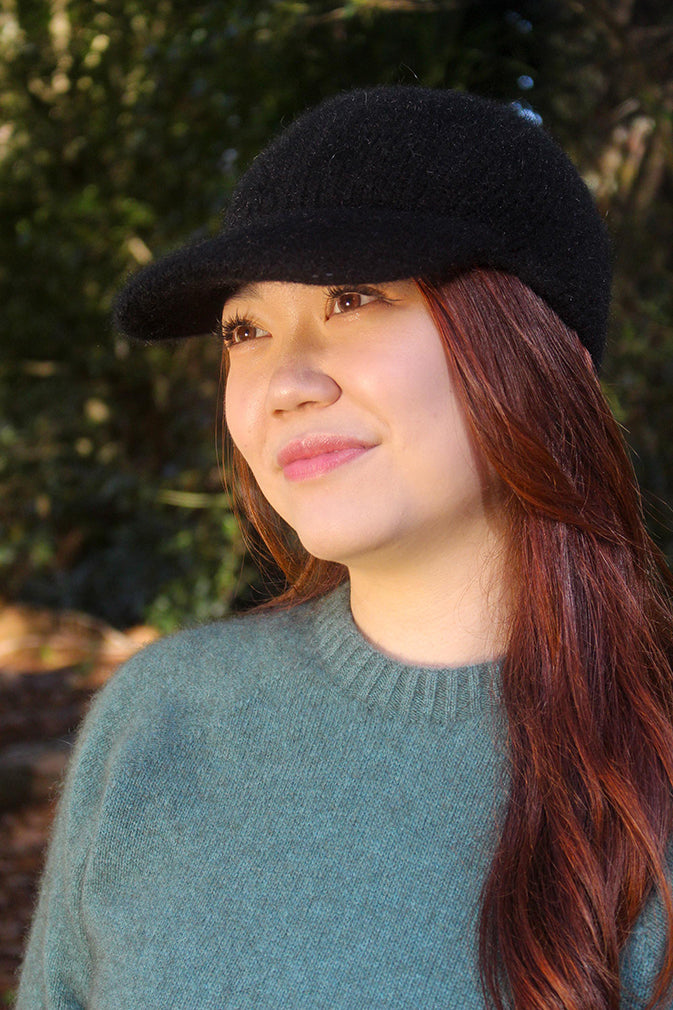 Possum Merino Peak Cap - Black