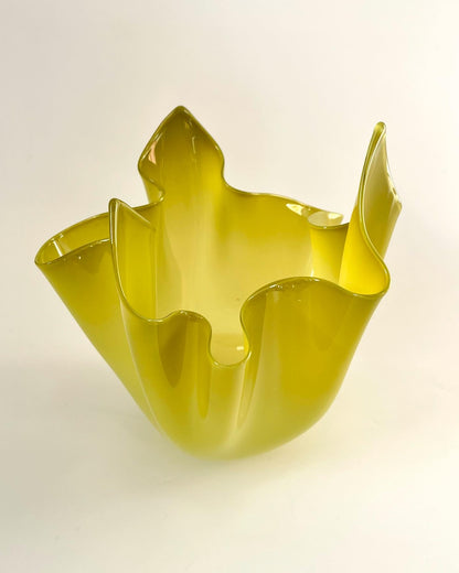 Handblown Glass Fazzoletto Bowl - Pistachio