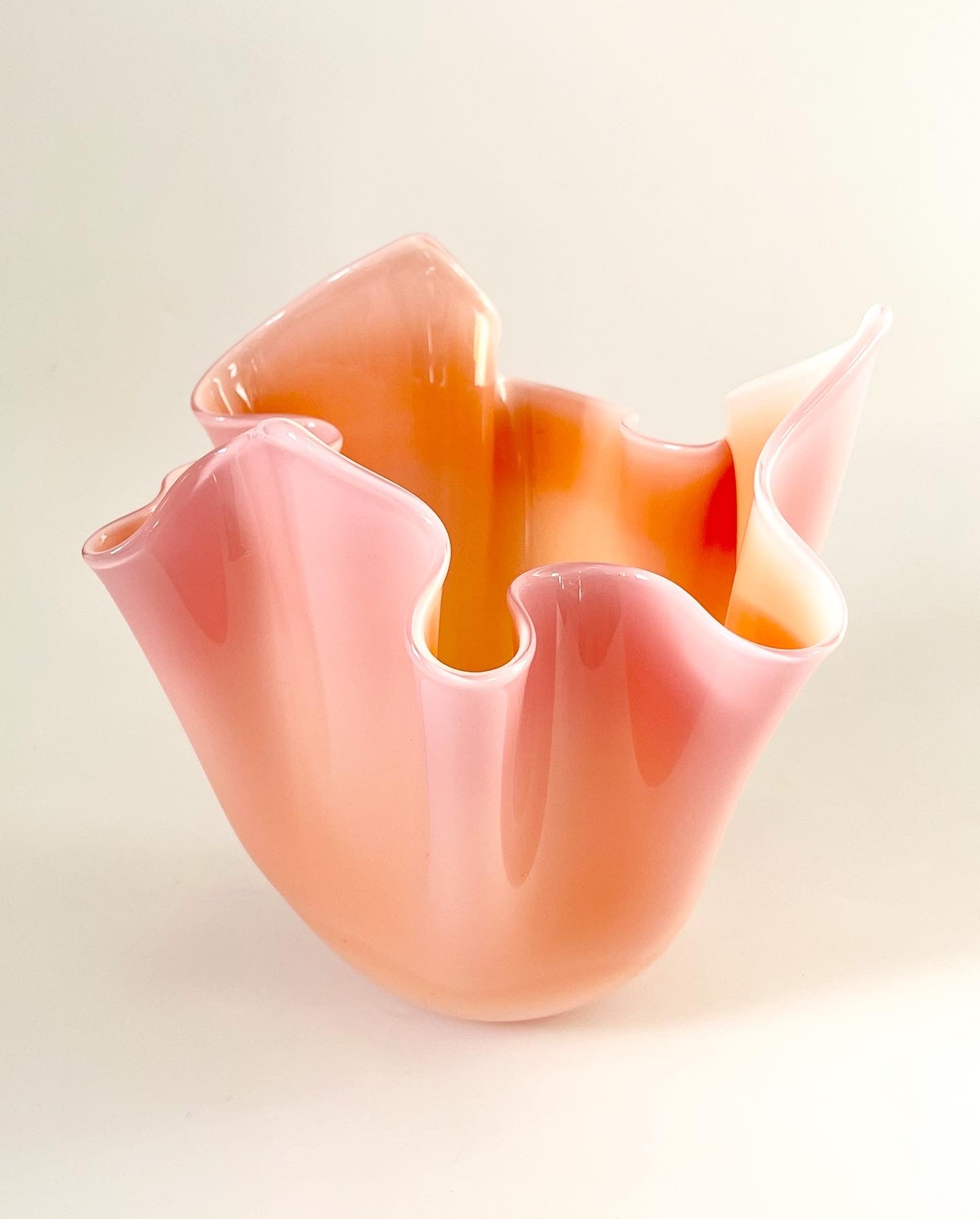 Handblown Glass Fazzoletto Bowl - Peach