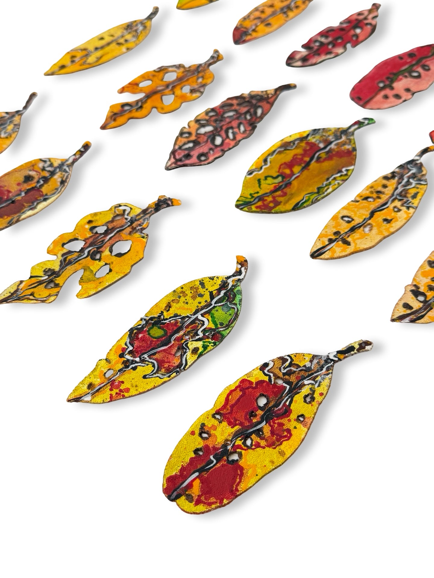 Tiny Pohutukawa Leaf (21138)