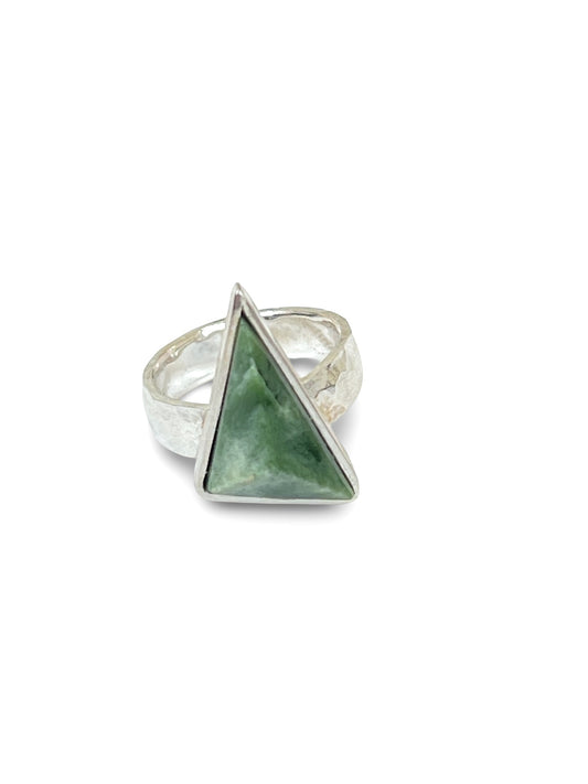 Long Triangle Facet Pounamu & Sterling Silver Texture Ring (RI-TR3)