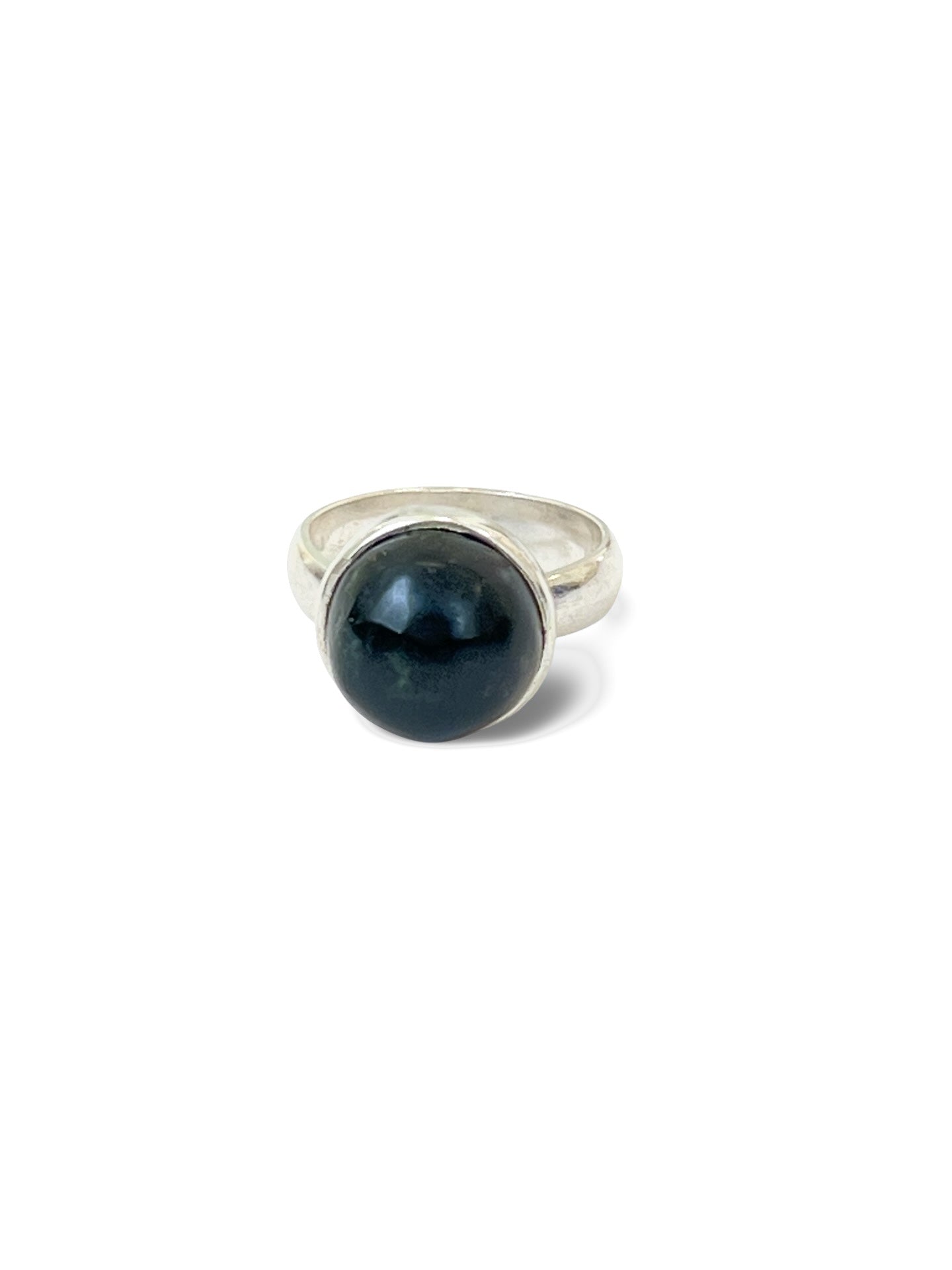 Dark Pounamu & Sterling Silver Medium Rounded Ring (RI-RO6m)
