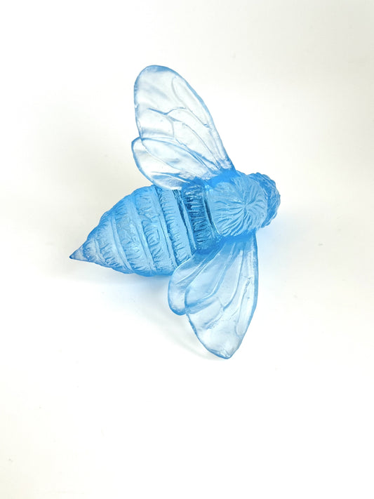 Bee - Pale Aqua