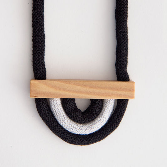 Rope Arch Necklace - Black