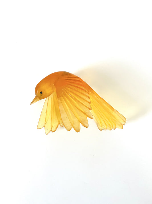 Fantail / Pīwakawaka #2 (Wings Down) - Pale Yellow -Glass artwork by Luke Jacomb