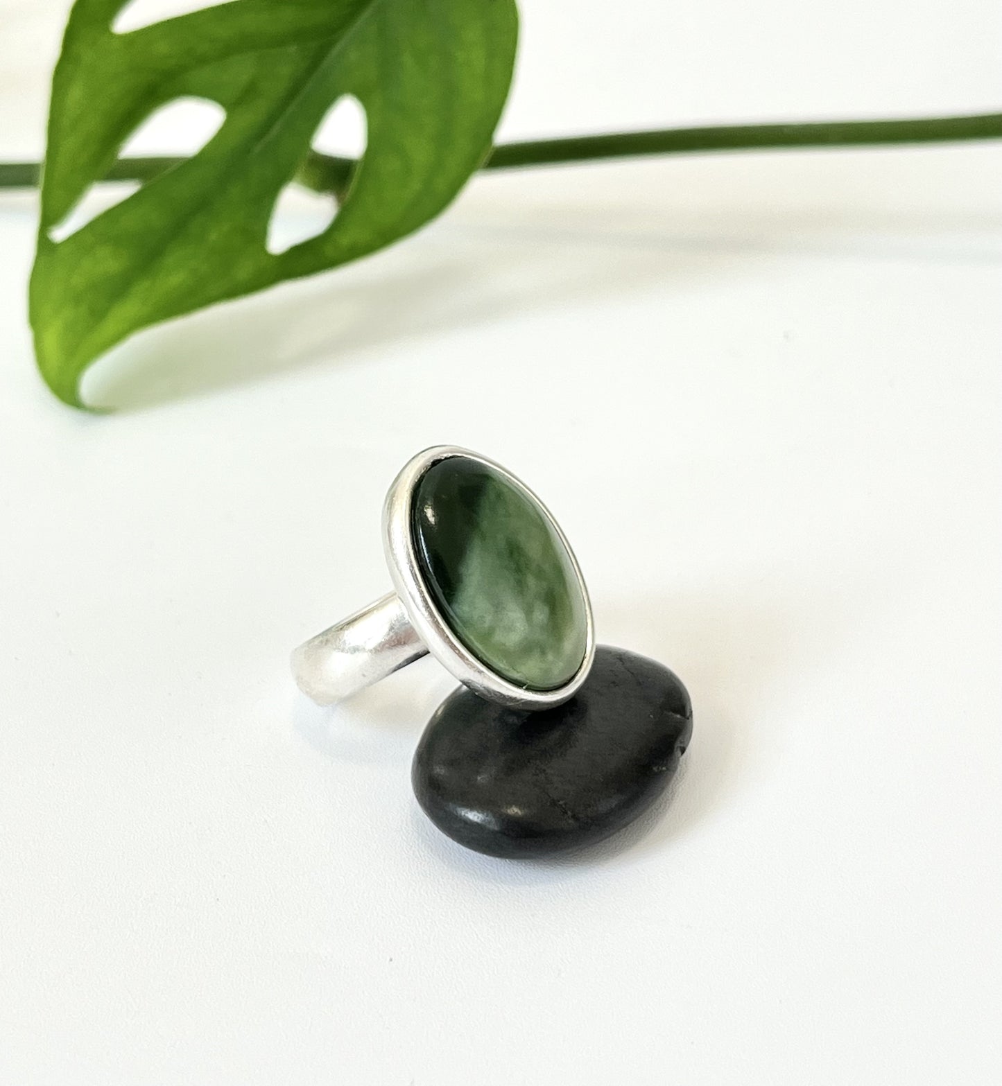 Jade & Sterling Silver Medium Oval Ring (RI-OV3)