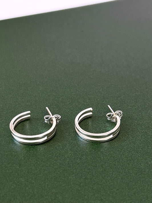 Pronged Hoops on Stud Earrings (Small)